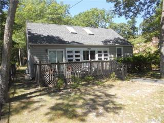 2650 Pine Tree Rd, Nassau Point, NY 11935-1579