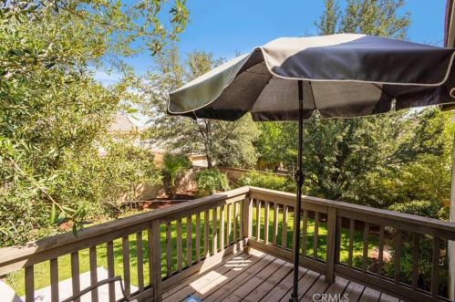 43652 Rialto Dr, Lancaster CA 93535-6156 exterior