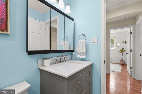 3248 Brandy Ct, Falls Church VA  22042-3704 exterior