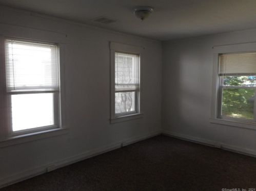 168 Main St, Putnam CT  06260-2315 exterior