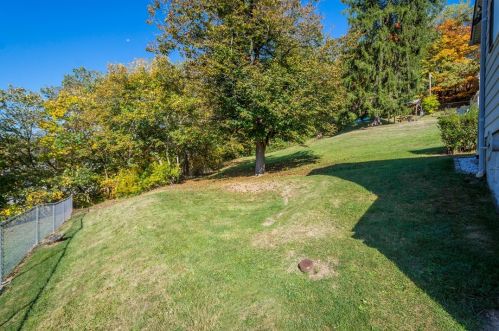 683 1st Ave, Bridgeville PA  15017-1341 exterior