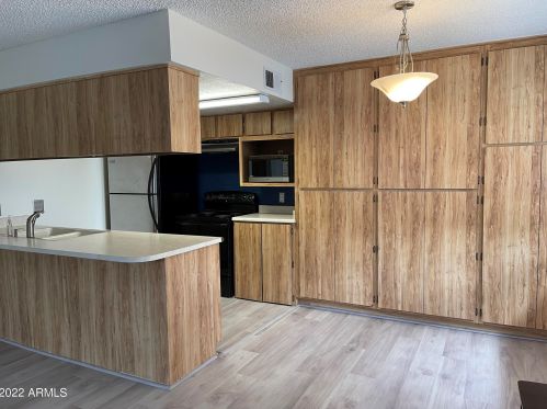 1023 Granite Reef Rd, Scottsdale AZ  85257-4145 exterior