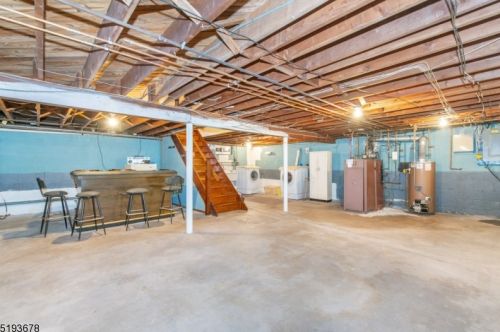 40 Jacobus Ave, Little Falls NJ  07424-2305 exterior