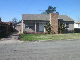 1210 Kaweah St, Hanford, CA 93230-2812