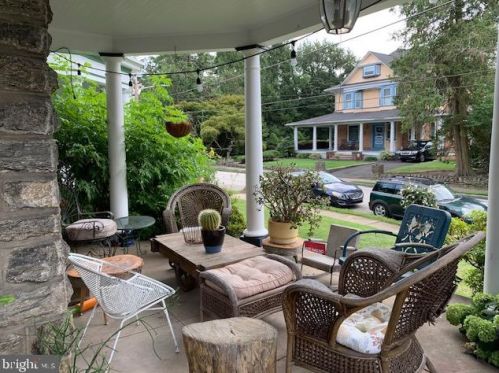 1107 Stratford Ave, Melrose Park, PA 19027-3028