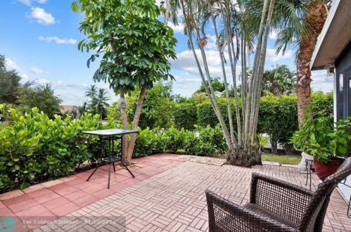 1850 13th St, Delray Beach, FL 33445-7464