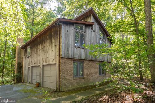 684 Victory Chapel Rd, Dover, DE 19904-5133