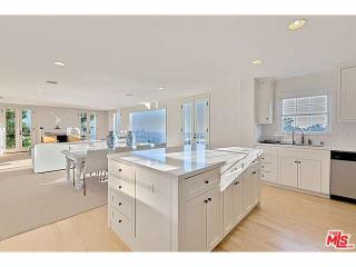 1344 Belfast Dr, Los Angeles CA  90069-1326 exterior