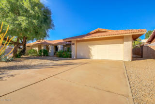 2536 Sierra St, Phoenix, AZ 85028-1827