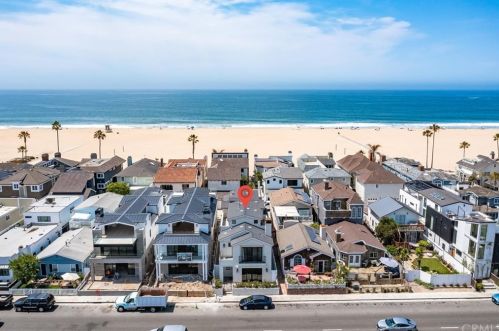 1033 Balboa Blvd, Newport Beach, CA 92661-1311