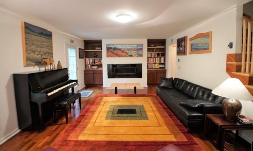 2810 Marshall Ct, Madison WI 53705-2258 exterior