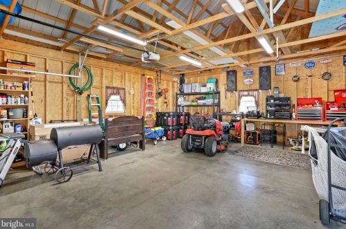 52 Oak Crest Dr, Richmond National Battlefiel VA  22835-1579 exterior