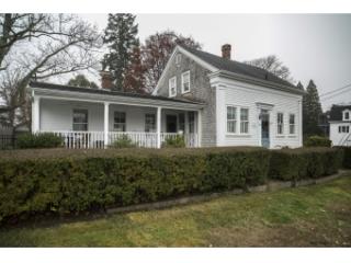 62 Main St, Groton, CT 06340-5757
