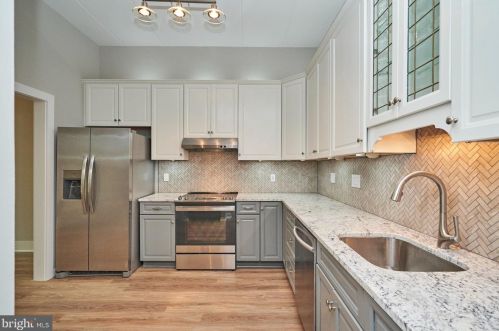 11557 Rolling Green Ct, Herndon, VA 20191-2247