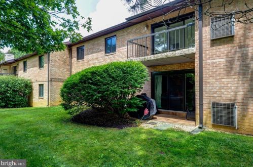 52 Le Forge Ct, Wayne, PA 19087-1223