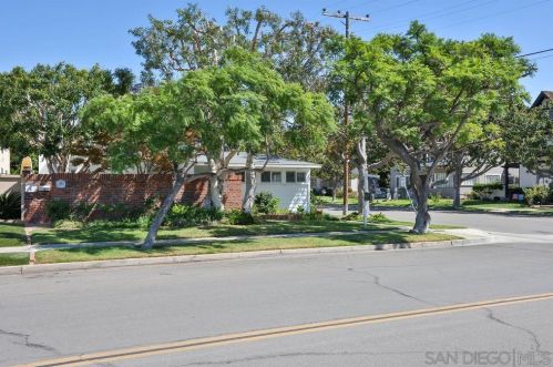 747 Guadalupe Ave, San Diego, CA 92118-2314