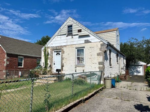 183-29 Babylon Ave, Jamaica, NY 11412-1503