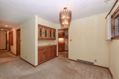 1426 Homestead Trl, Thiensville WI  53092-3217 exterior