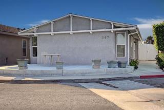 247 61st St, Newport Beach CA  92663-2038 exterior