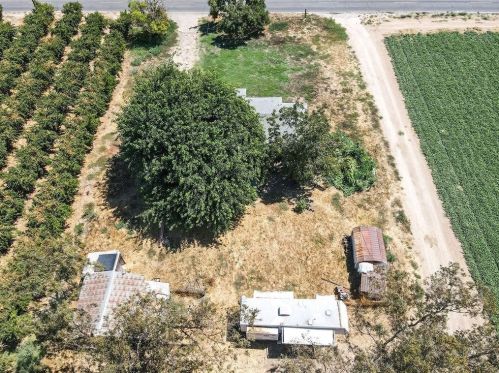 2617 Lincoln Blvd, Livingston CA  95334-9623 exterior