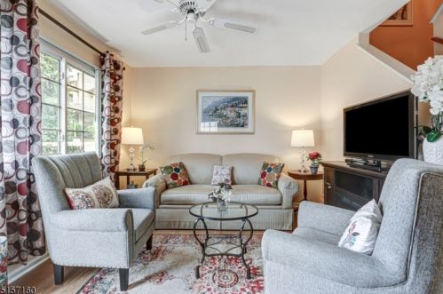 139 Cortland Ln, Bedminster, NJ 07921-2034