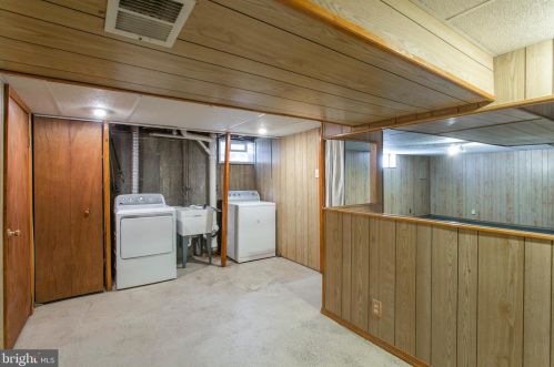 223 Riverview Ave, Ridley Park PA  19078-1628 exterior