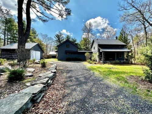182 Haring Rd, Barryville, NY 12719-5552