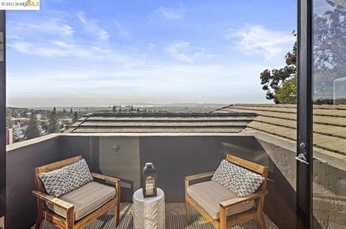 6310 Contra Costa Rd, Oakland CA 94618-2144 exterior