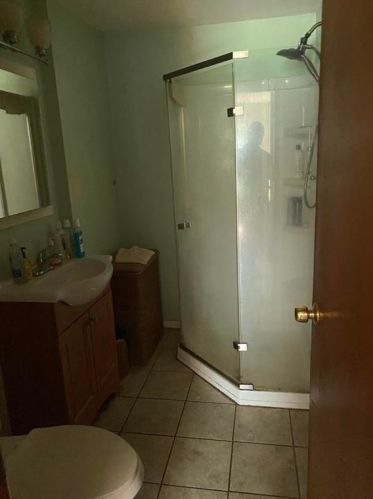 105 Pollett St, Cumberland RI  02864-7019 exterior