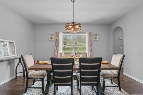 104 Dejong Ct, Montgomery NY  12549-1874 exterior