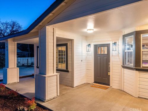 143 Vine St, Lake Nacimiento CA  93446-3736 exterior