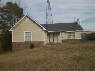 3496 Kirby Terrace Dr, Memphis TN  38115-4403 exterior
