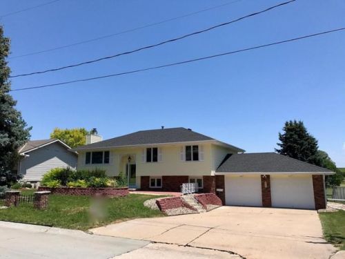 315 Maple Dr, Treynor, IA 51575-7108