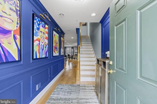 5369 Hayes St, Washington, DC 20019-7016