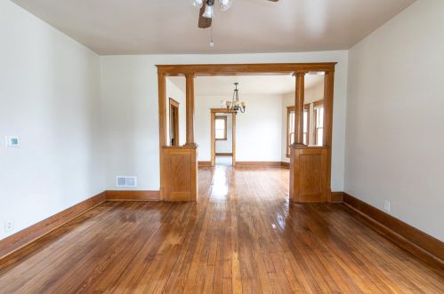 527 Elizabeth St, Mishicot WI  54228-6008 exterior