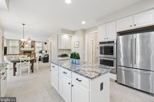 14829 Cox Creek Ct, Haymarket VA  20169-2626 exterior