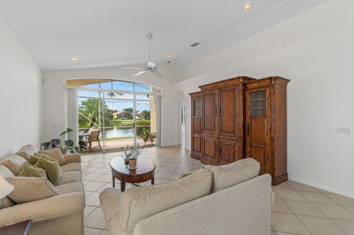 7053 Cataluna Cir, Delray Beach, FL 33446-3175