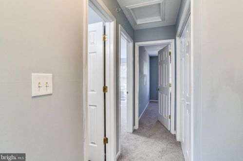 207 54th St, Washington DC  20019-6625 exterior