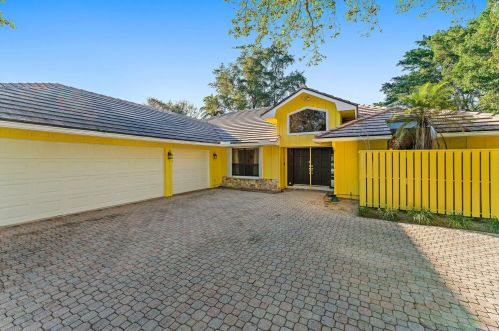 3 Aiden Ct, West Palm Beach, FL 33418-7018