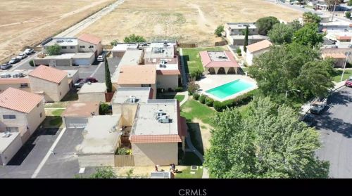 215 Avenue, Lancaster CA exterior