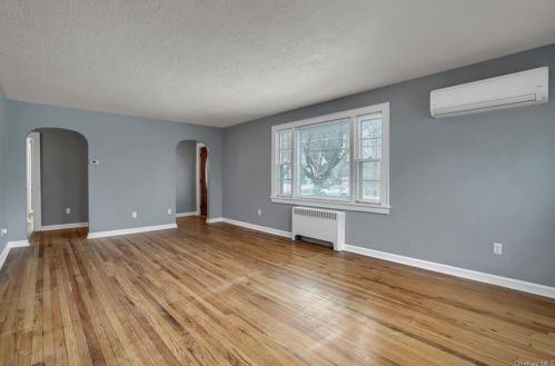 62 Highland Ave, Walden NY  12586-1035 exterior