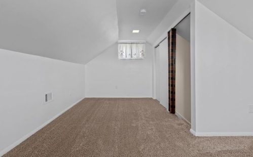 1547 Berkshire Ave, Pittsburgh PA  15226-2475 exterior