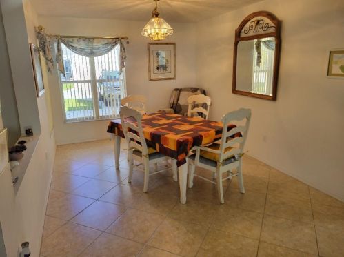 6747 Picante Cir, Fort Pierce, FL 34951-4353