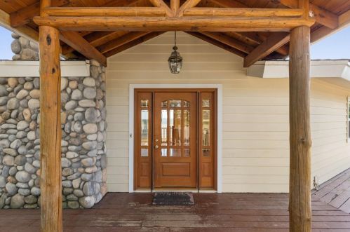 20265 Pet Hill Dr, Lake Wildwood, CA 95946-9465