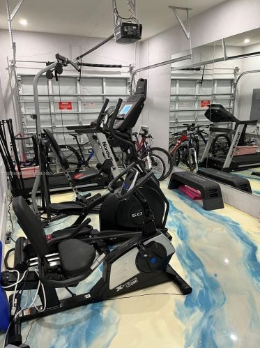 10307 34th Ct, Hialeah FL  33018-1879 exterior