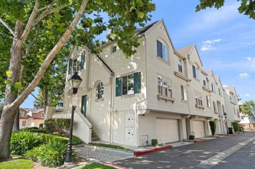 892 Rosemary Ter, Sunnyvale, CA 94086-2854