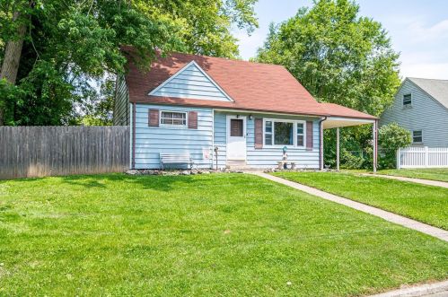 22 Stuart Dr, East Brunswick, NJ 08816-3808