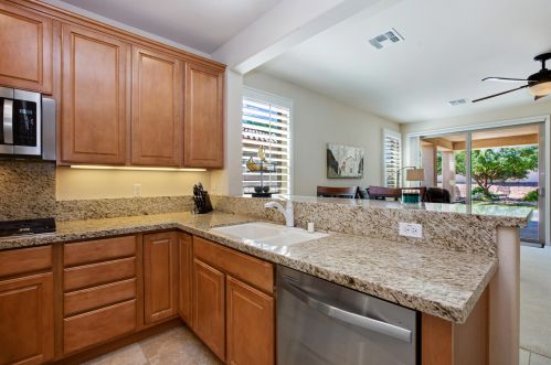 40925 Calle Santa Cruz, Indio CA  92203-7487 exterior