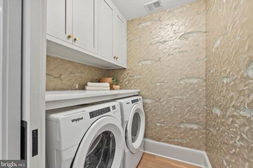 236 11th St, Washington DC  20002-6218 exterior