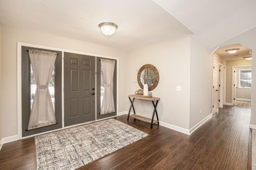 607 Crestview Ln, Mukwonago WI  53149-1103 exterior